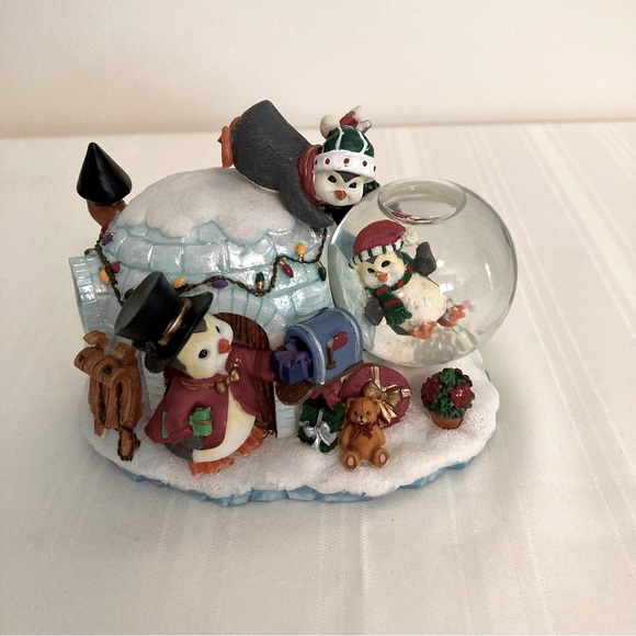 Mini Snow Globe Cute Penguins by an Igloo w/a Small Penguin In A Snow Globe - Picture 5 of 7